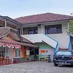 Oyo 94038 Hotel Jahip Syariah